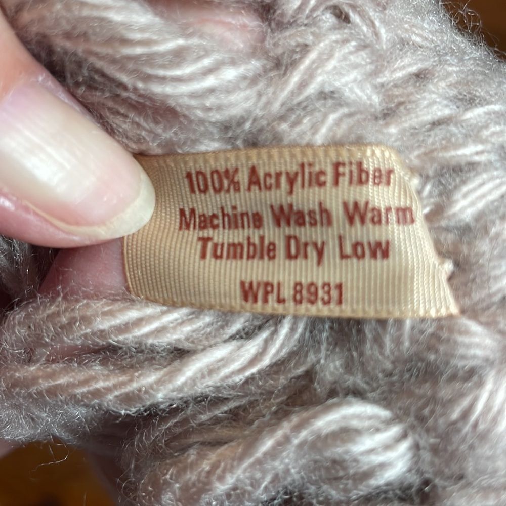 ARIS Scarf, Rose Beige - Picture 4 of 6